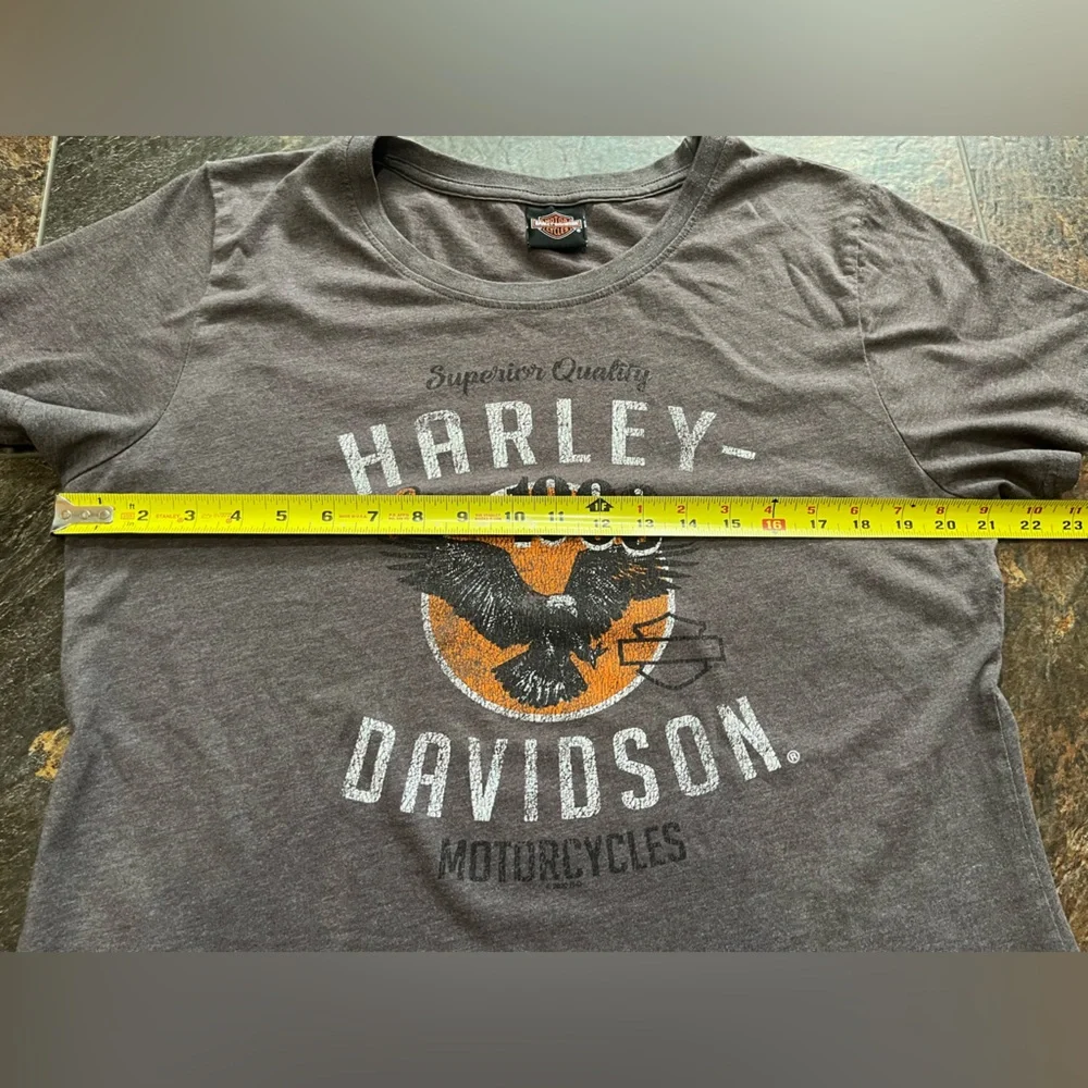 Women’s Harley-Davidson Sturgis motorcycle gray shirt sleeve tee shirt. Size 2XL